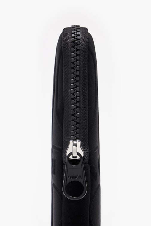 Bimba Y Lola Laptophülle mit Logo 13,5 Zoll Schwarz Zubehör T04ZZ934