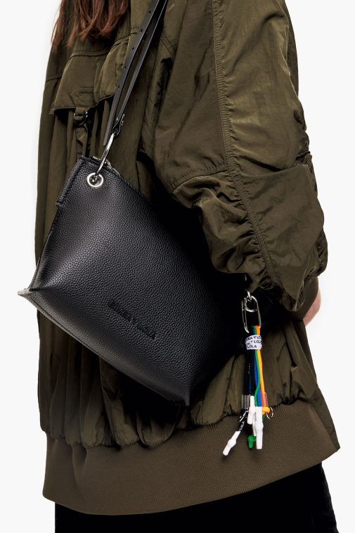 Bimba Y Lola Umhängetasche aus Leder Schwarz Zubehör T04ZZ43